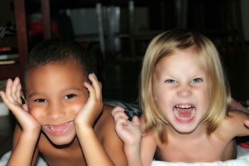 Ludologie, spielende Kinder, Spieltrieb, Spielfreude, so tun "als-ob"